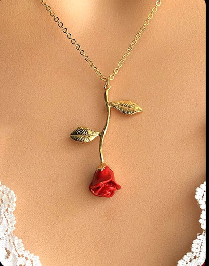 ELEGANT ROSE FLOWER PENDANT