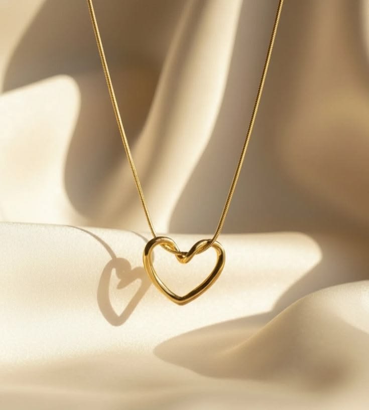 Elegant Heart Pendant Necklace