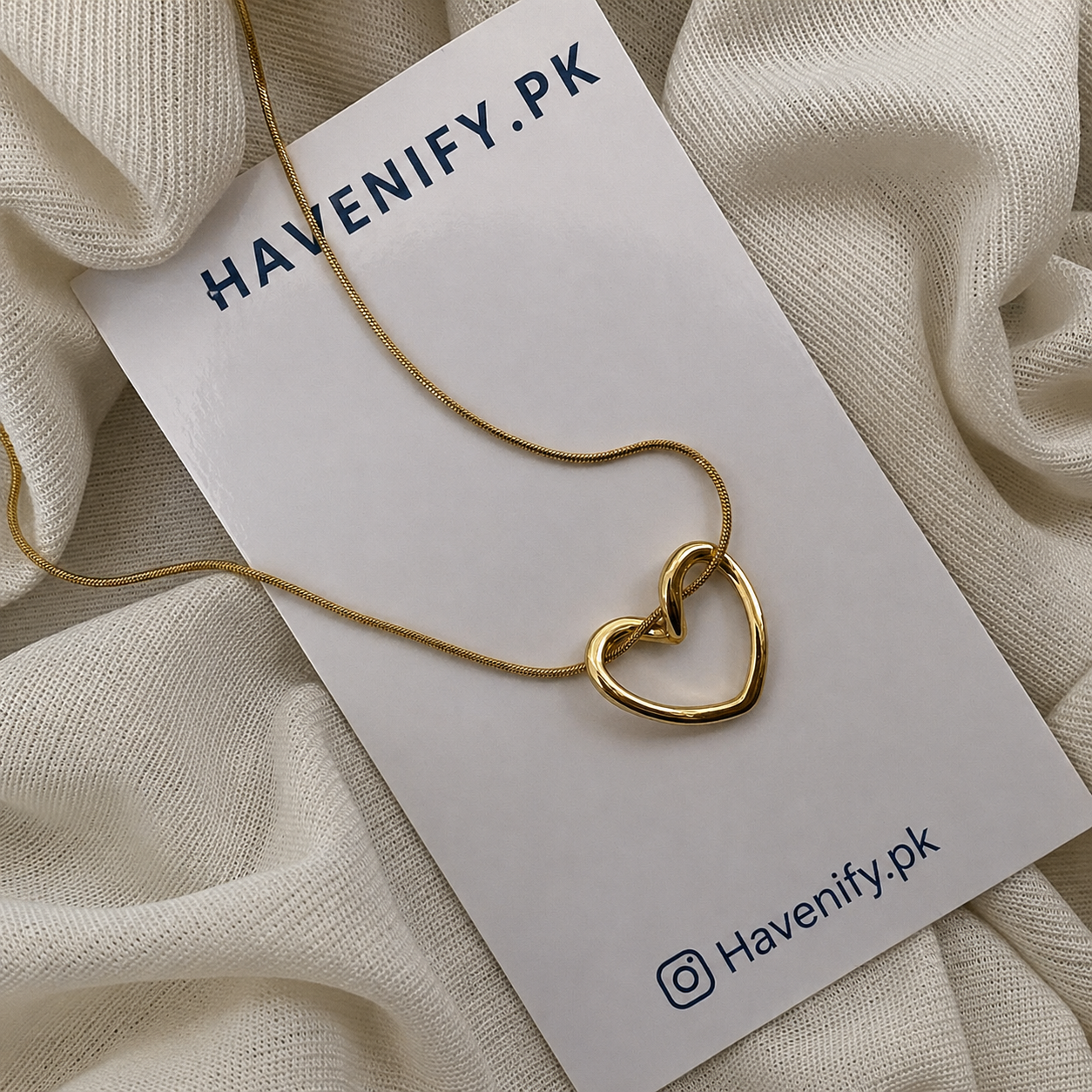 Elegant Heart Pendant Necklace