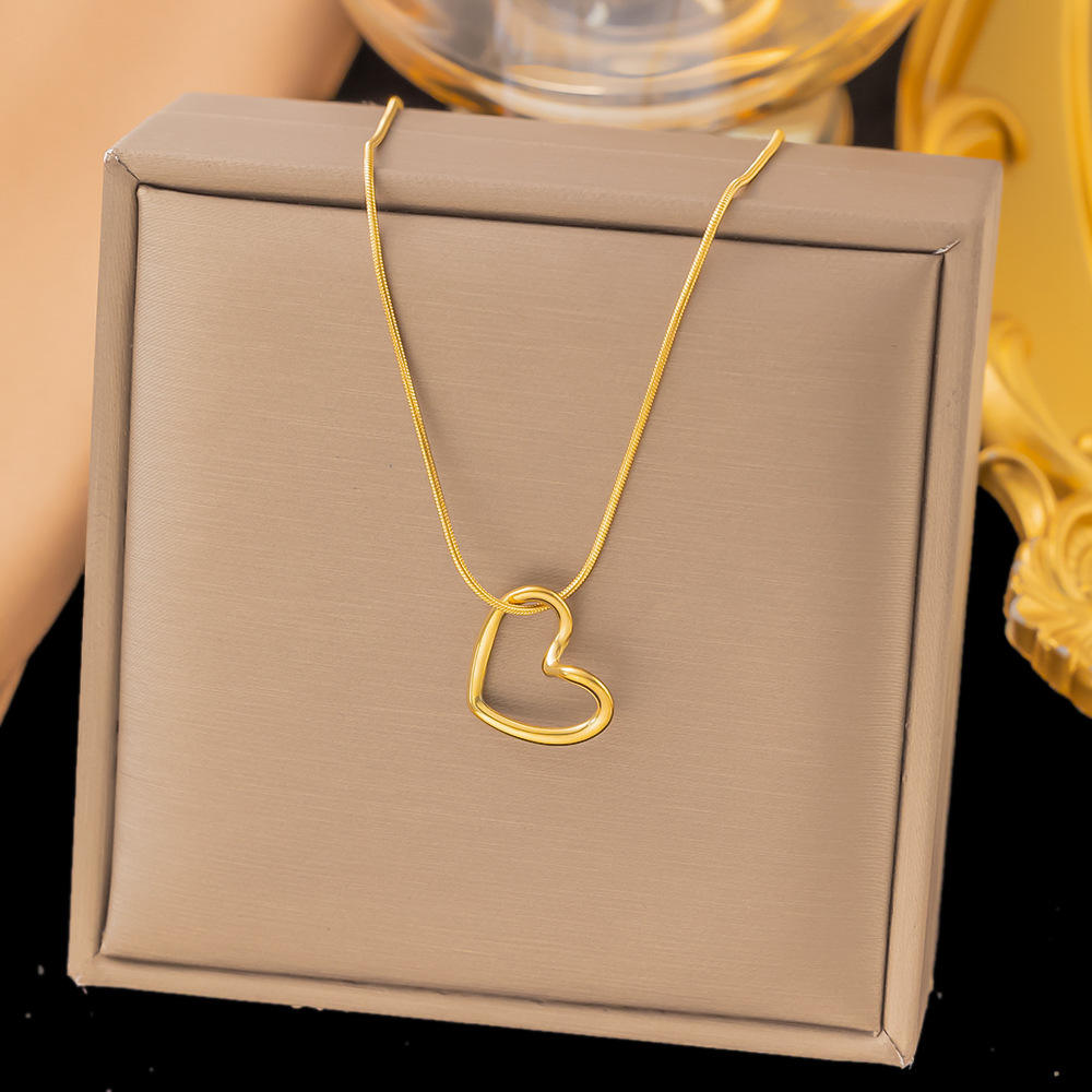 Elegant Heart Pendant Necklace