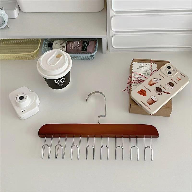 SPACE SAVING HANGER