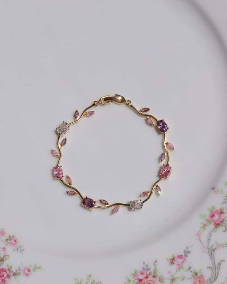 Elegant Repanzul Bracelet – Gold & Silver